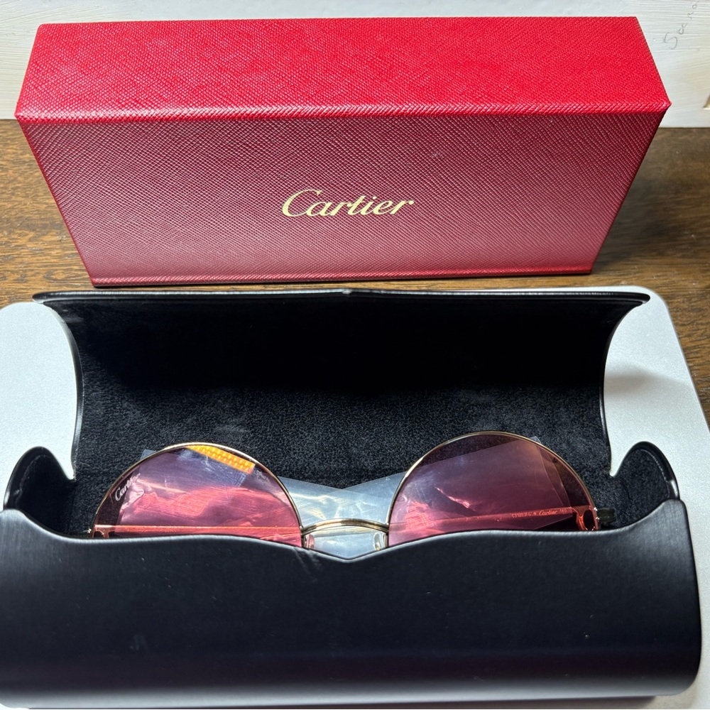 Cartier Red Case with Gold Lettering - Picture 14 of 16